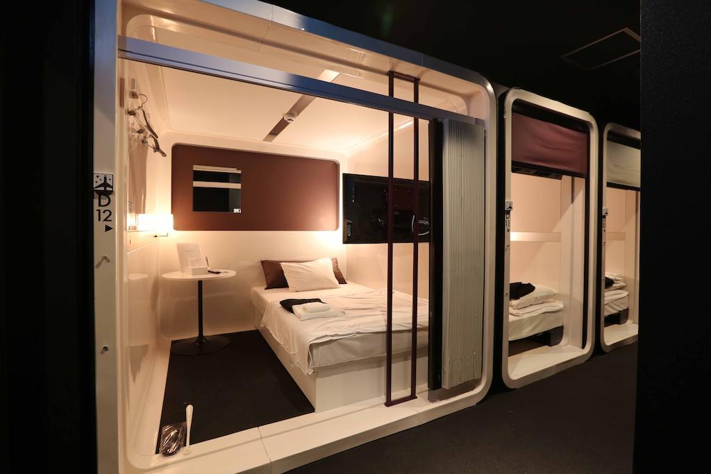First Cabin Hakata Fukuoka  Phòng bức ảnh